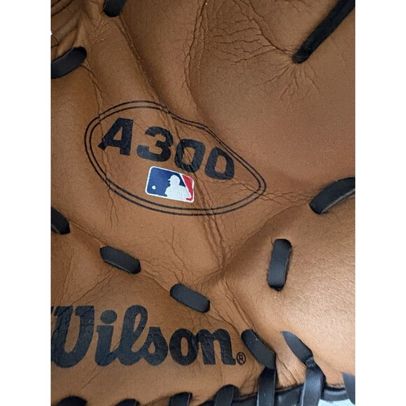 Wilson A300 Baseball Glove Brown 11 1/2" A2457 11.5 Youth X9 - Picture 3 of 4